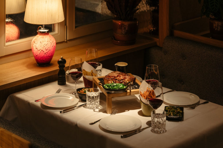 Le Petit Royal Frankfurt, the upscale restaurant at the Ameron Hotel Neckarvillen